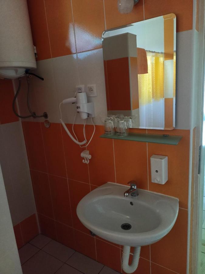 Apartman Fiva Apartment Pacir Exterior photo