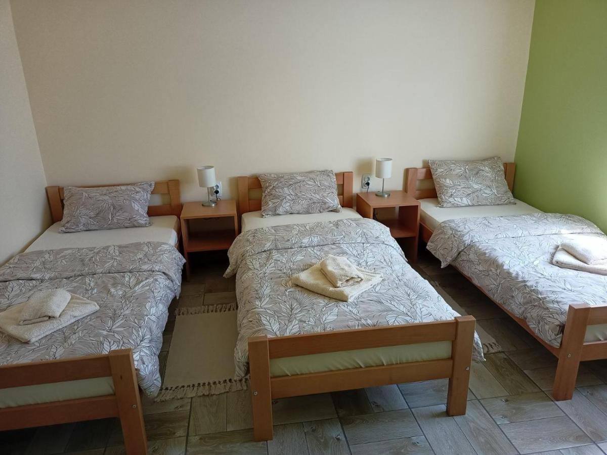 Apartman Fiva Apartment Pacir Exterior photo