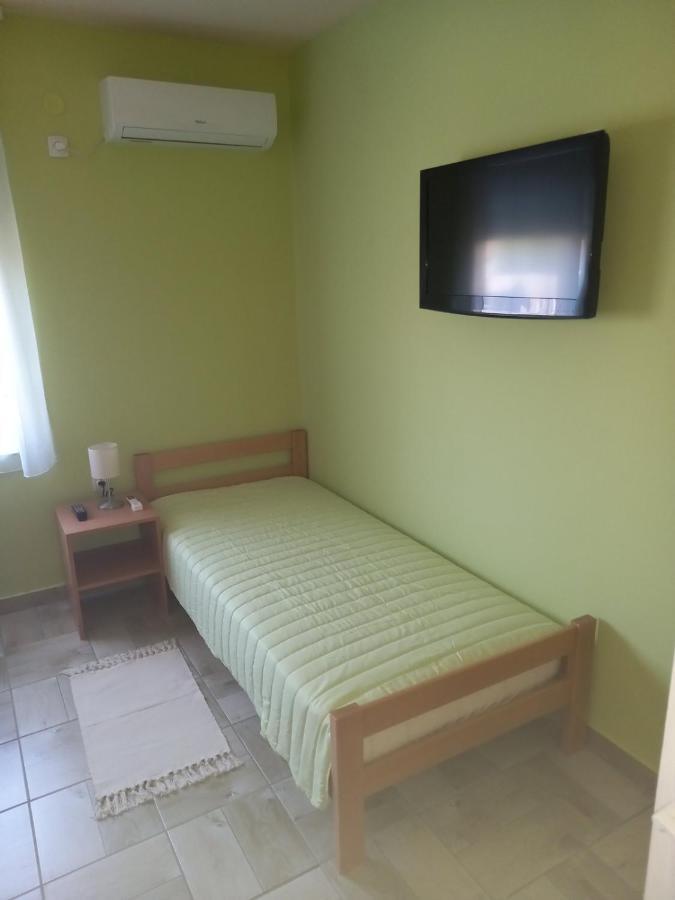 Apartman Fiva Apartment Pacir Exterior photo