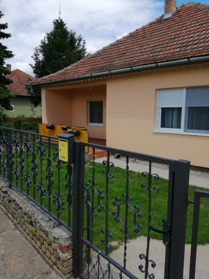Apartman Fiva Apartment Pacir Exterior photo
