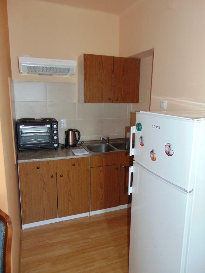 Apartman Fiva Apartment Pacir Exterior photo