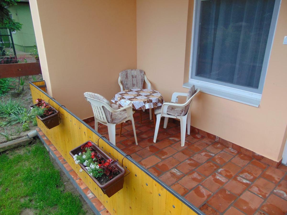Apartman Fiva Apartment Pacir Exterior photo